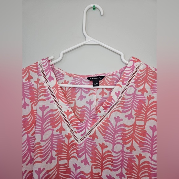 Tahari Coverup Tunic Top.
Pink/White
Size XXL - Picture 6 of 12